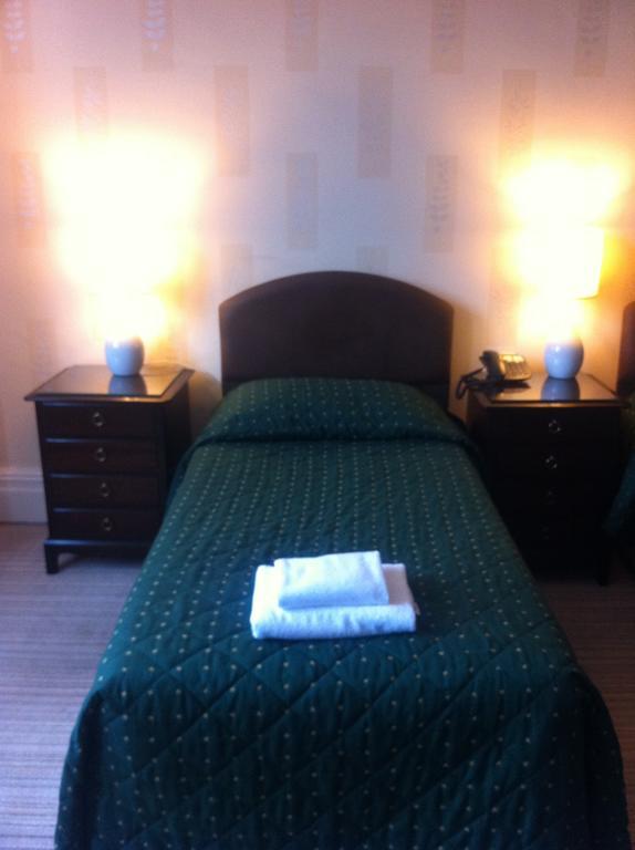 Lisdoonie Hotel 巴罗弗内斯 客房 照片