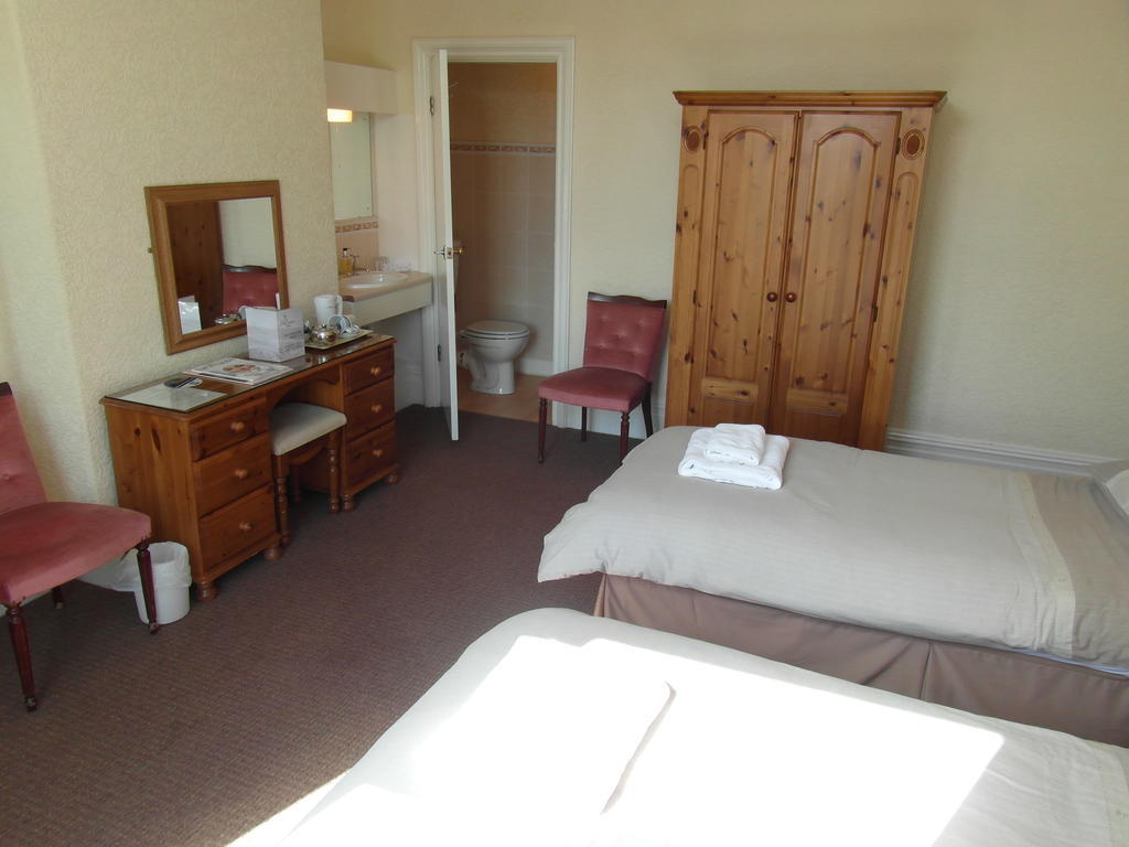 Lisdoonie Hotel 巴罗弗内斯 客房 照片